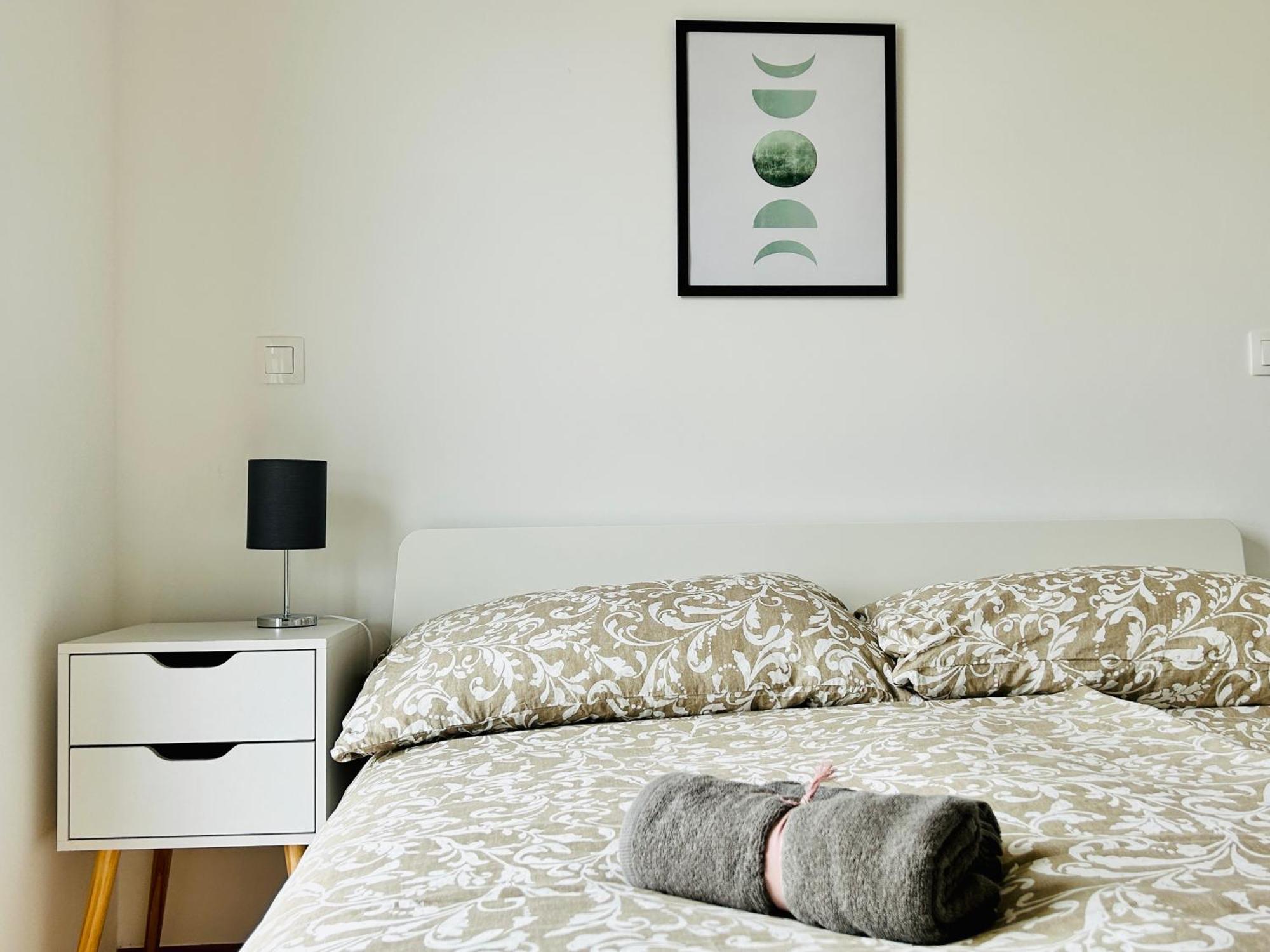 Modern Apartment With Balcony & Free Parking - Nearby Metro Vienna Exterior photo